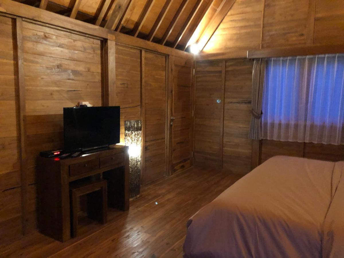 Buyan Lodge Lake View Villa ブドゥグル エクステリア 写真
