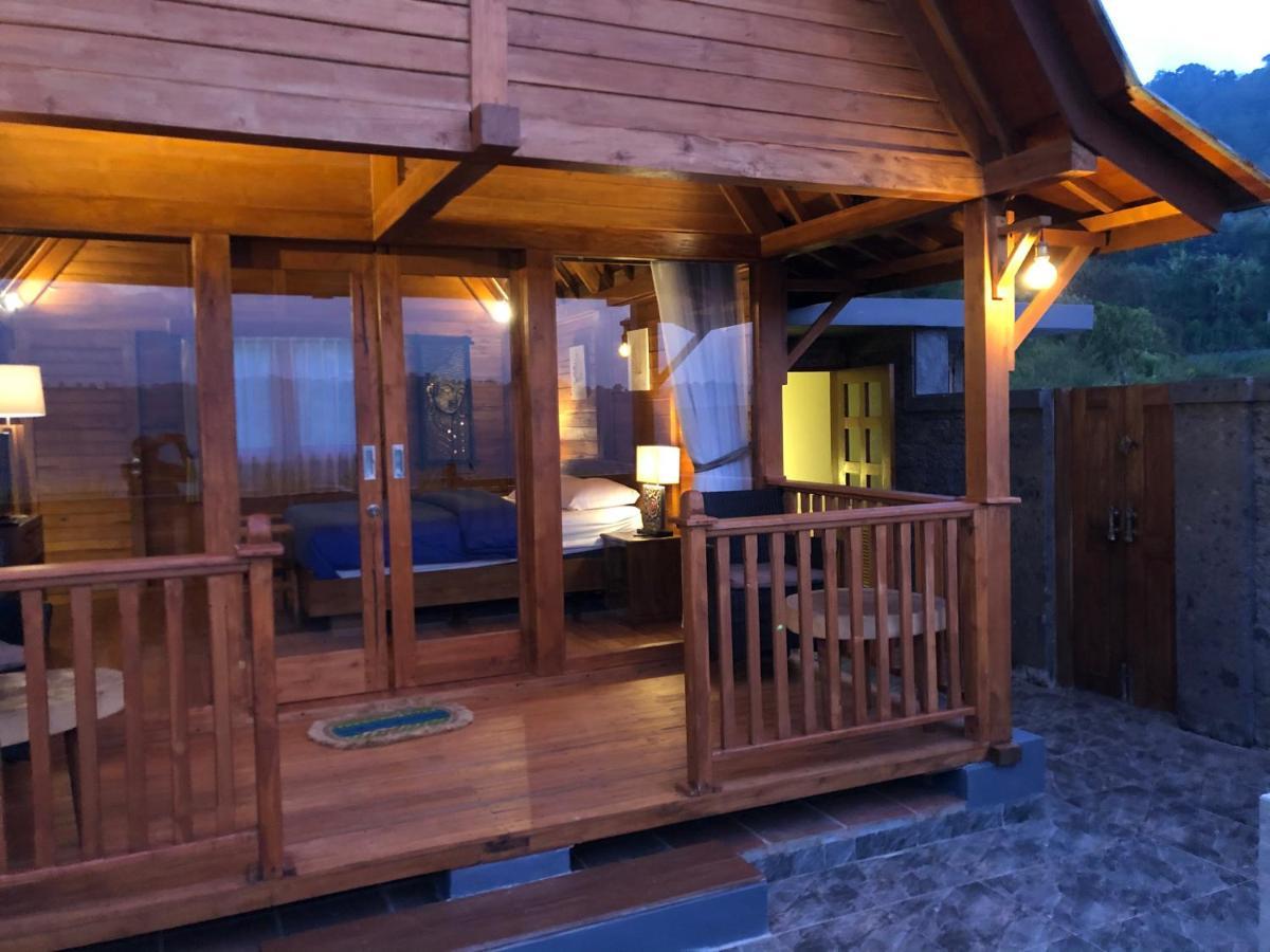 Buyan Lodge Lake View Villa ブドゥグル エクステリア 写真